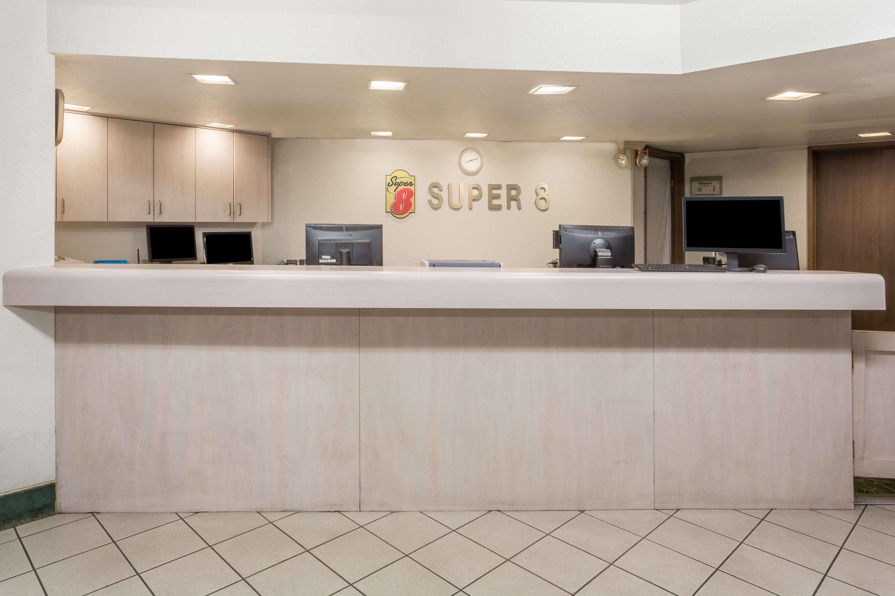 Super 8 By Wyndham Phoenix Metro North Экстерьер фото